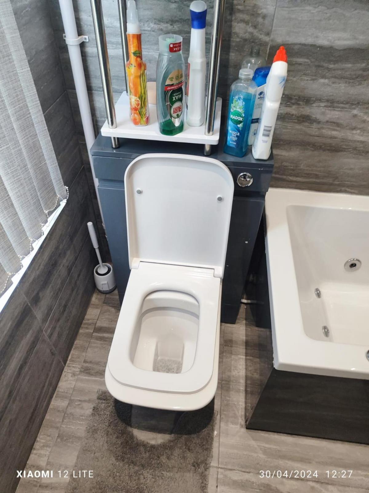 Ensuite Room With Private Bathroom At Walsall Quarto foto